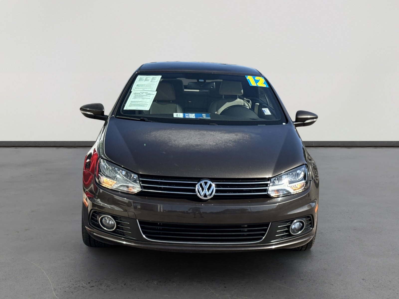 Used 2012 Volkswagen Eos Lux image 2