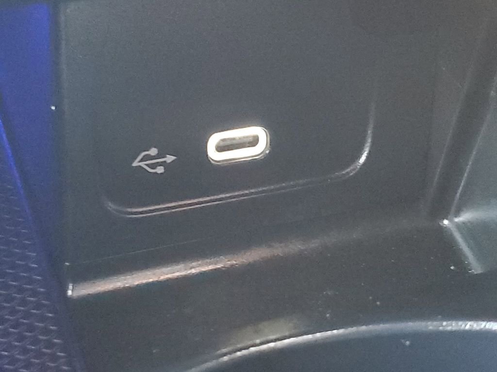 Used 2022 Mercedes-Benz C 300 Sedan w/ Pinnacle Trim Package image 33