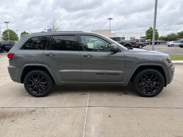 Used 2020 Jeep Grand Cherokee Altitude image 6