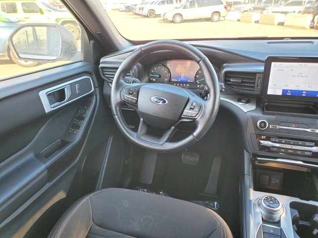 Used 2020 Ford Explorer XLT image 7