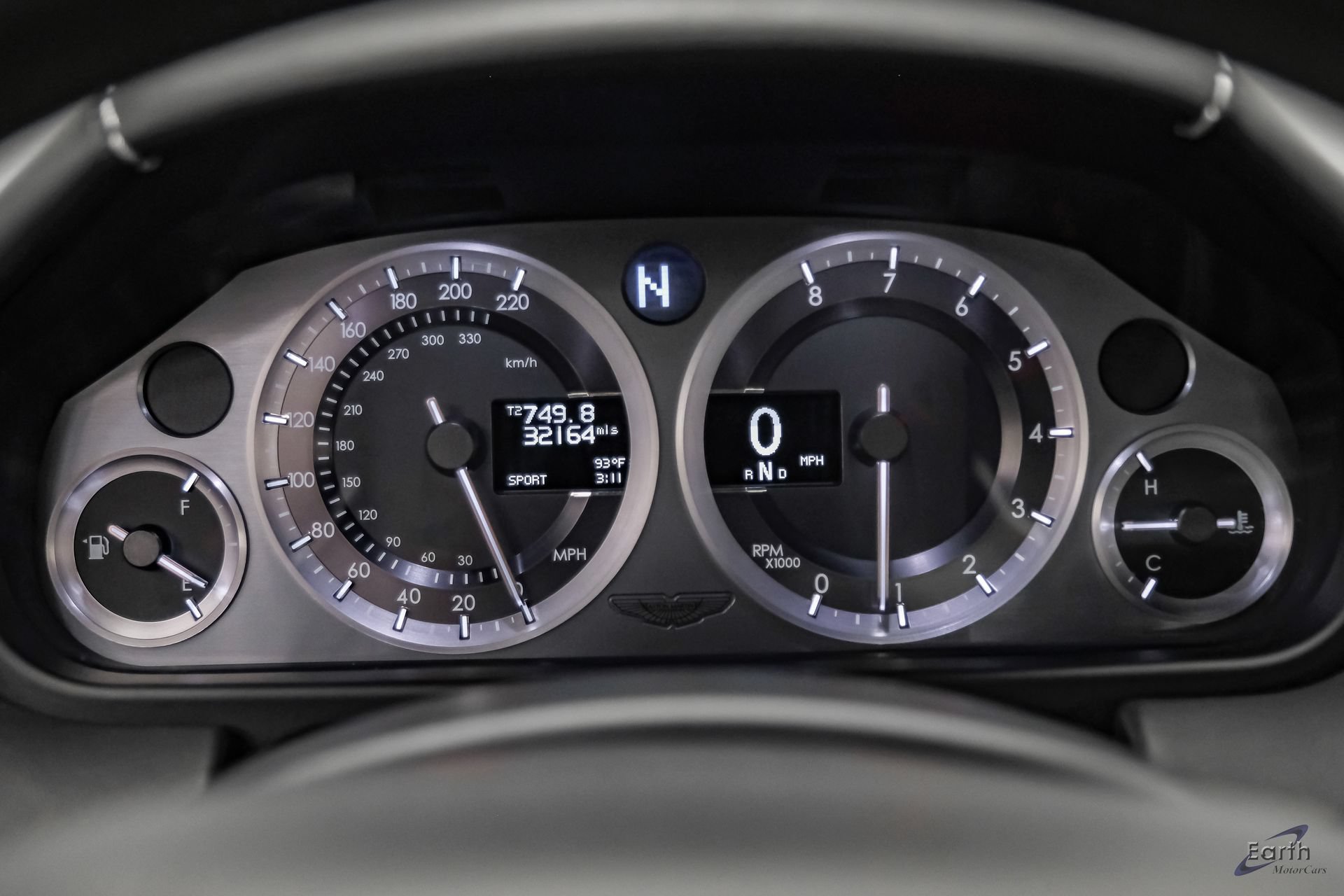 Used 2014 Aston Martin V8 Vantage S RWD image 87