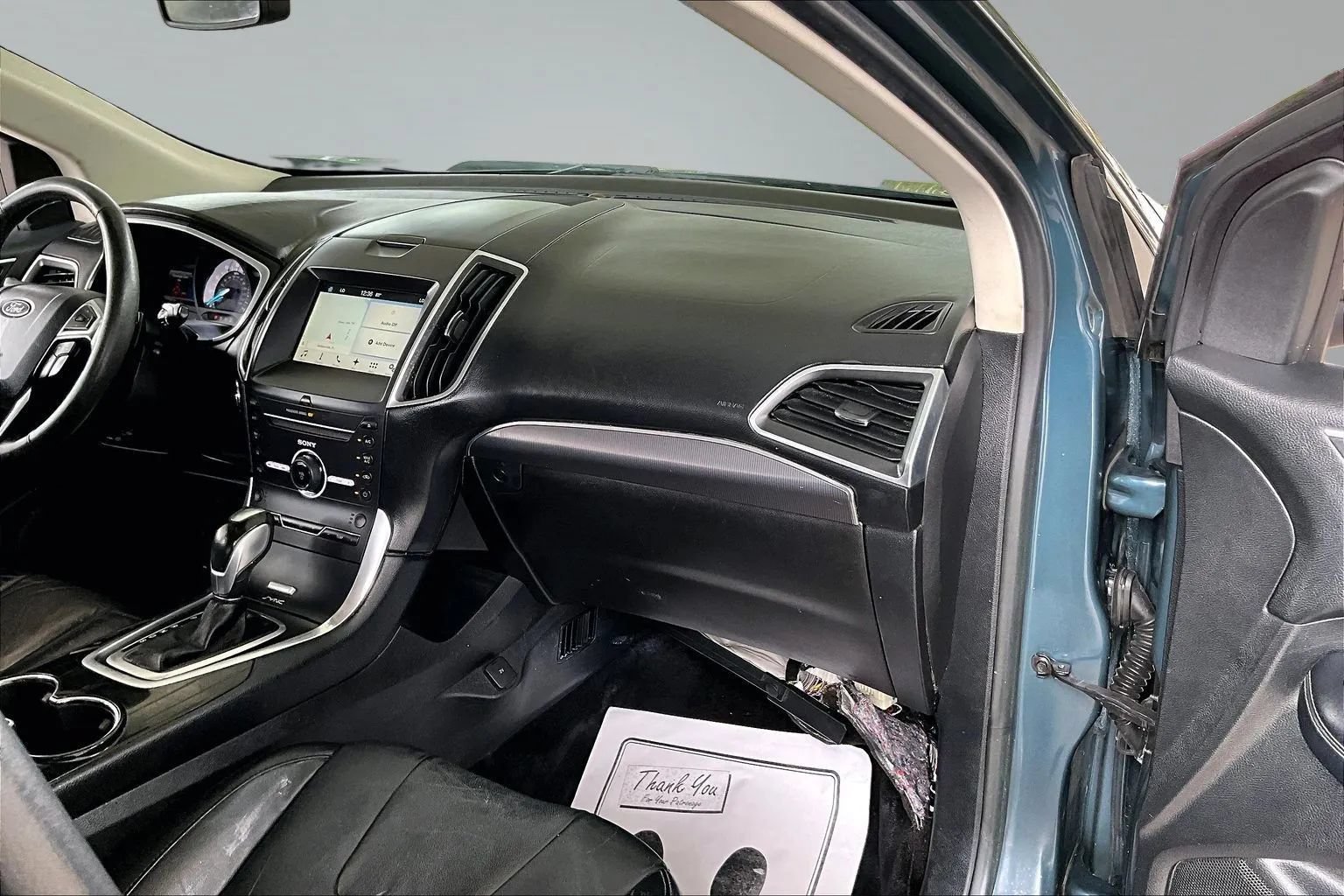 Used 2016 Ford Edge Titanium w/ Technology Package FWD image 23