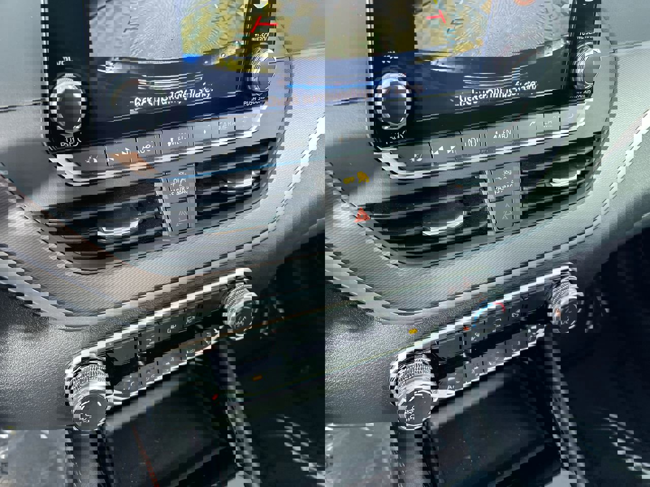 Used 2025 Nissan Altima 2.5 SR image 25