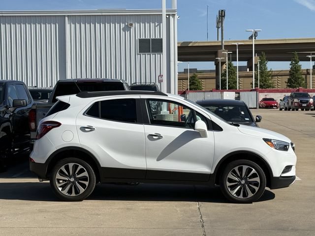 Used 2022 Buick Encore Preferred w/ Safety Package AWD/4WD image 3
