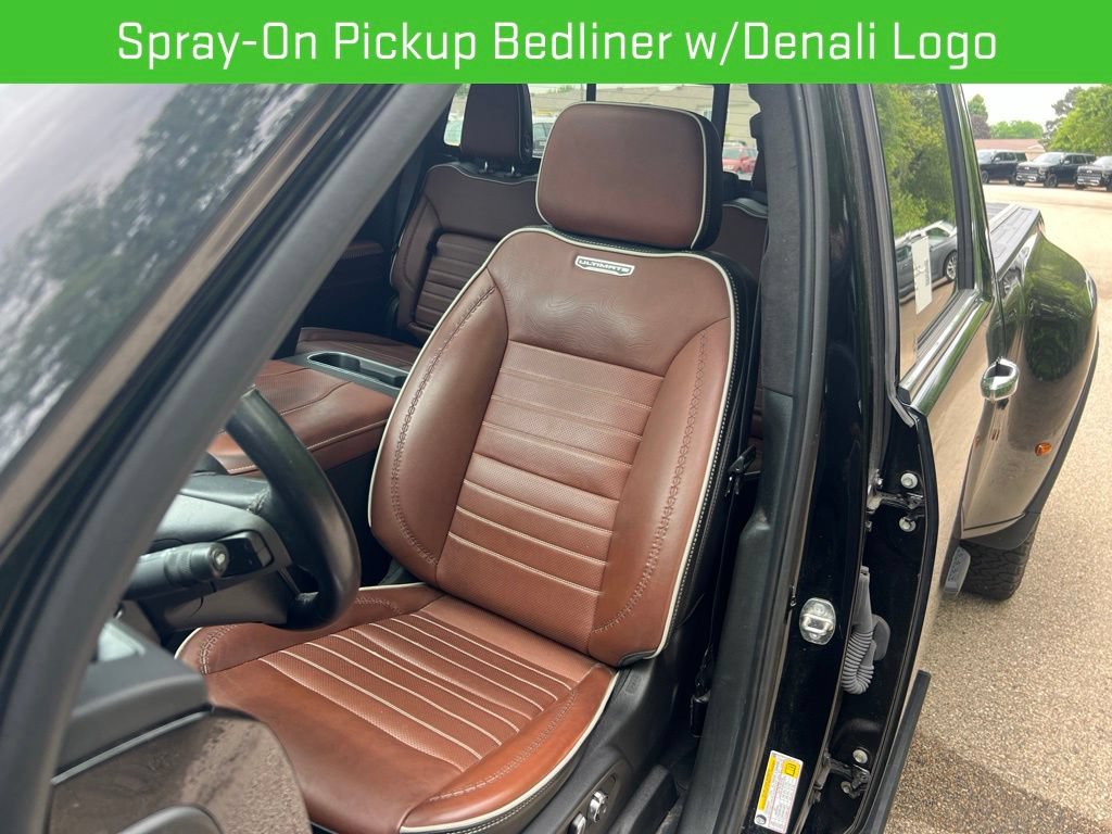 Used 2024 GMC Sierra 3500 Denali Ultimate AWD/4WD image 32