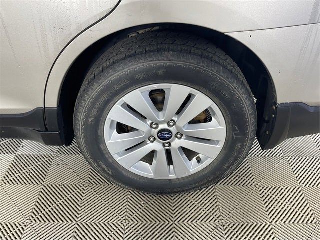 Used 2018 Subaru Outback 2.5i Premium image 19