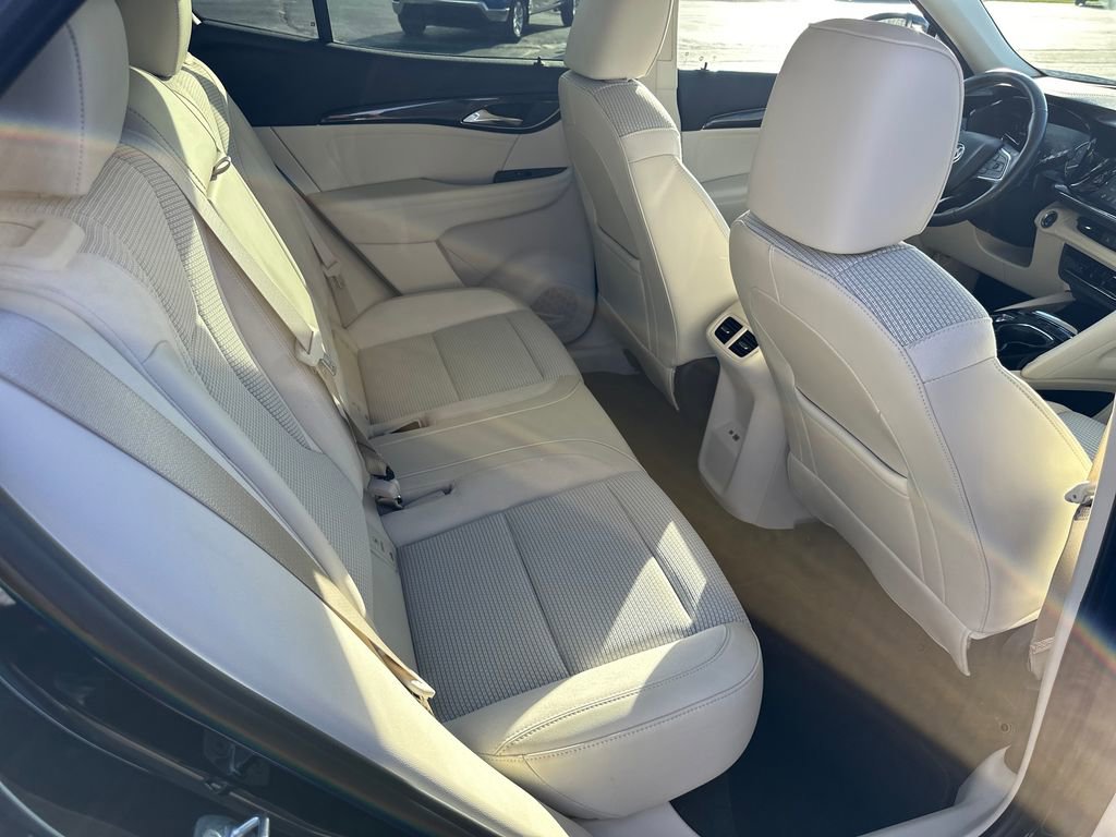 Used 2022 Buick Envision Preferred image 40