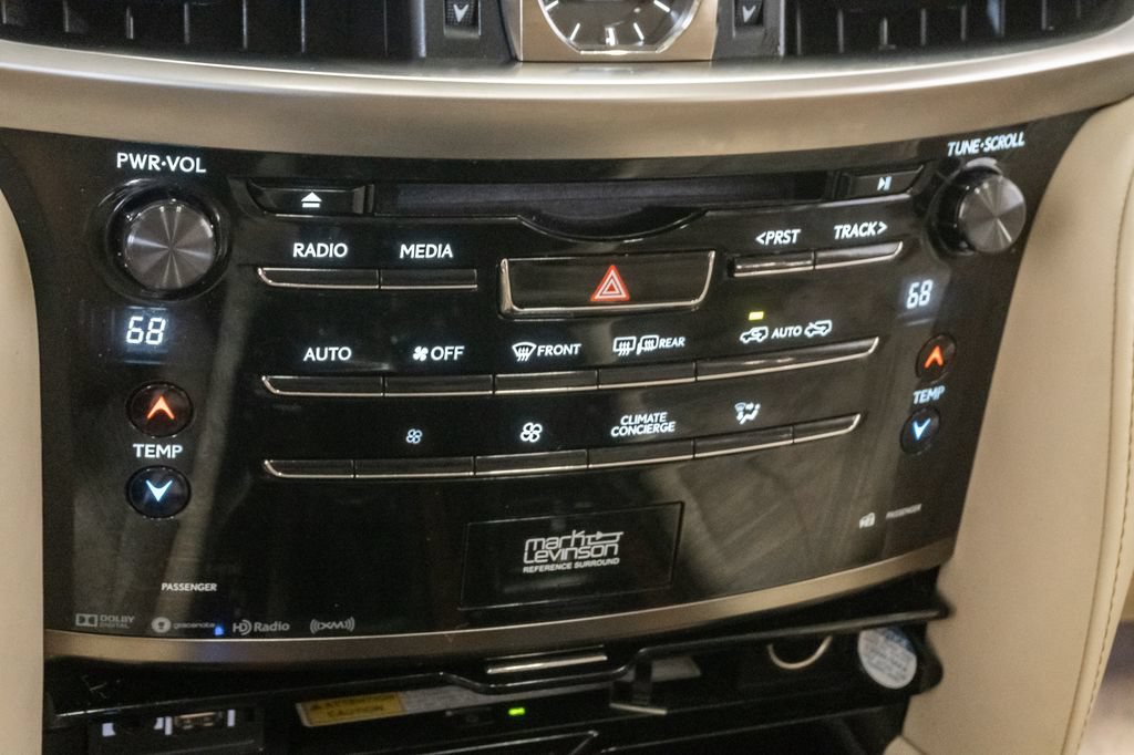 Used 2017 Lexus LX 570 4WD w/ Luxury Package image 22