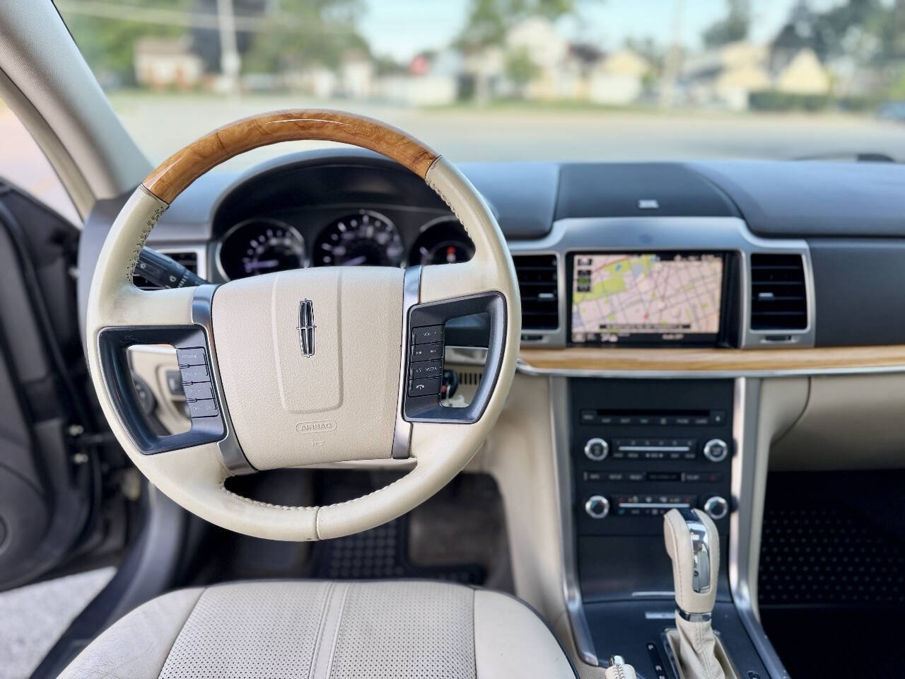 Used 2011 Lincoln MKZ w/ 102A Rapid Spec Order Code FWD image 18