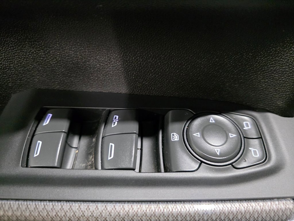 Used 2021 Chevrolet Silverado 1500 Custom Trail Boss w/ Midnight Edition image 17