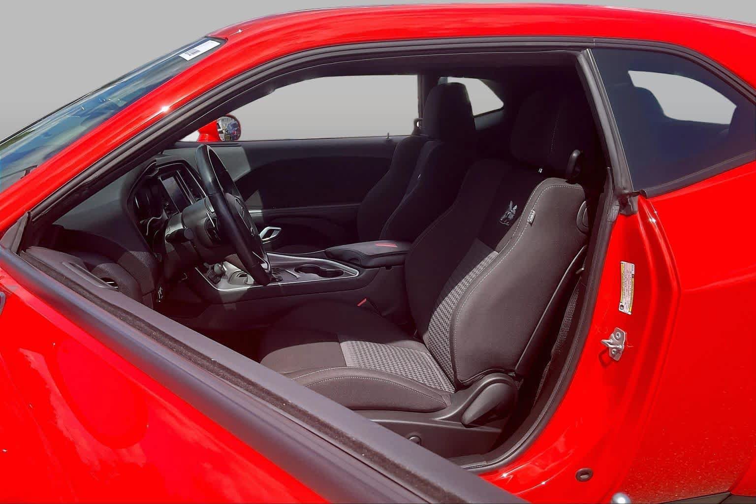 Used 2022 Dodge Challenger R/T Scat Pack RWD image 7