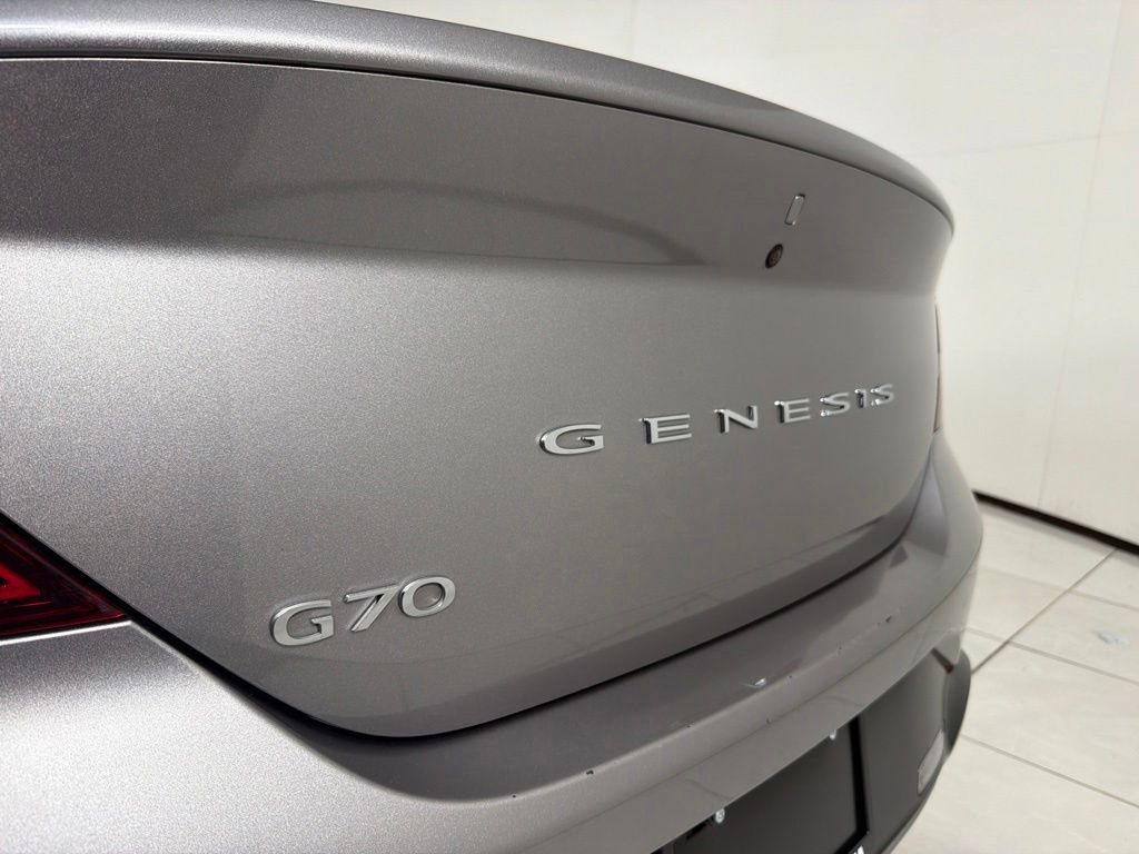 Used 2025 Genesis G70 2.5T RWD image 10