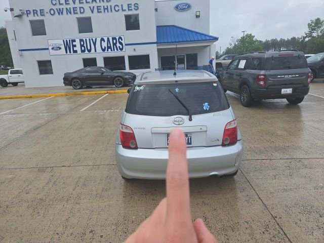 Used 2006 Scion xA FWD image 6