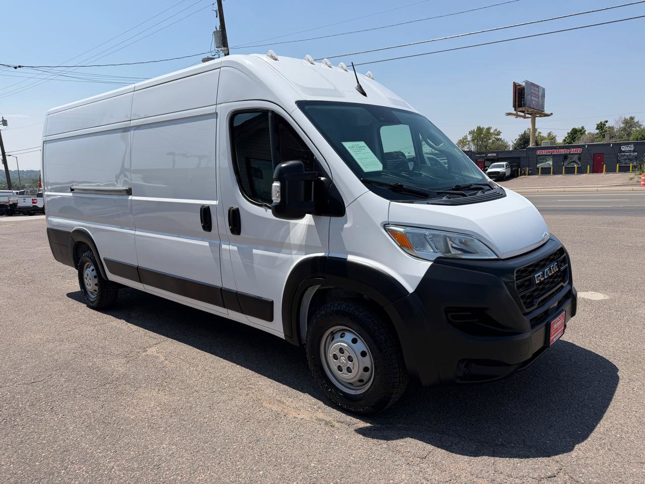 Used 2023 RAM ProMaster 3500 FWD image 2