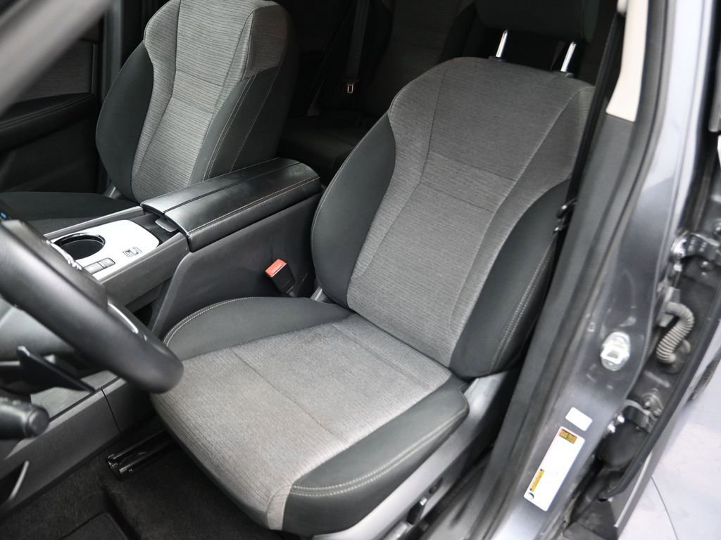 Used 2023 Nissan Rogue SV image 10