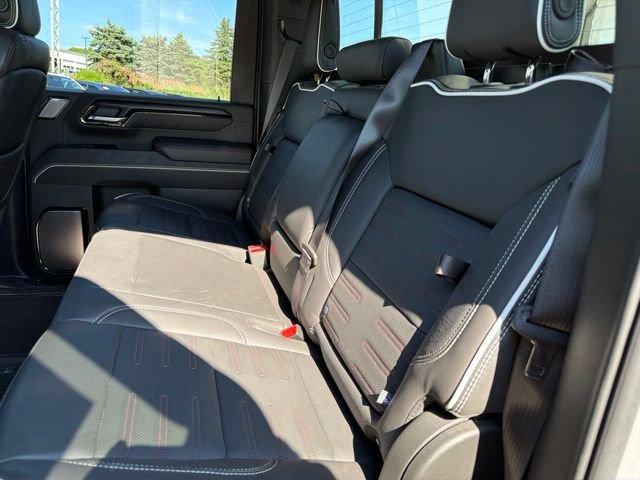 Used 2025 GMC Sierra 2500 AT4X AWD/4WD image 19