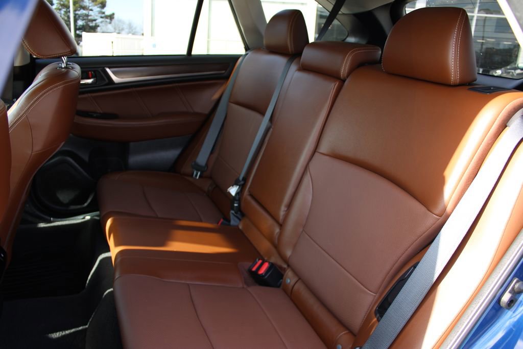 Used 2017 Subaru Outback 3.6R Touring w/ Popular Package #5A image 26