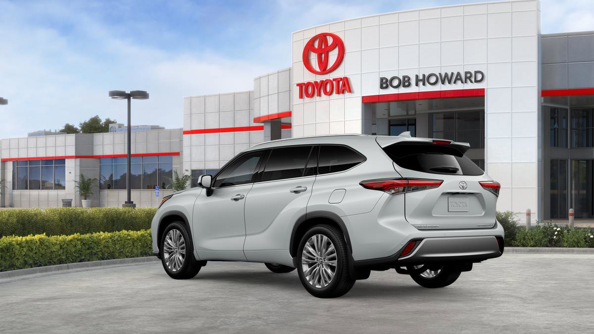 New 2026 Toyota Highlander Platinum image 6