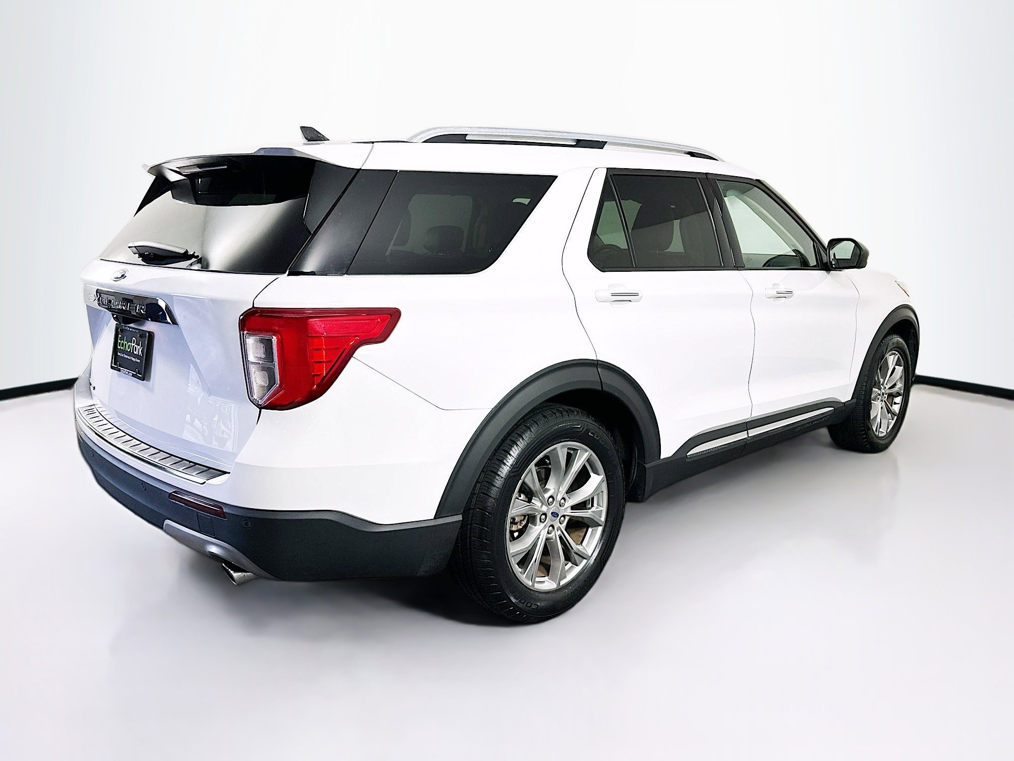 Used 2022 Ford Explorer Limited image 9