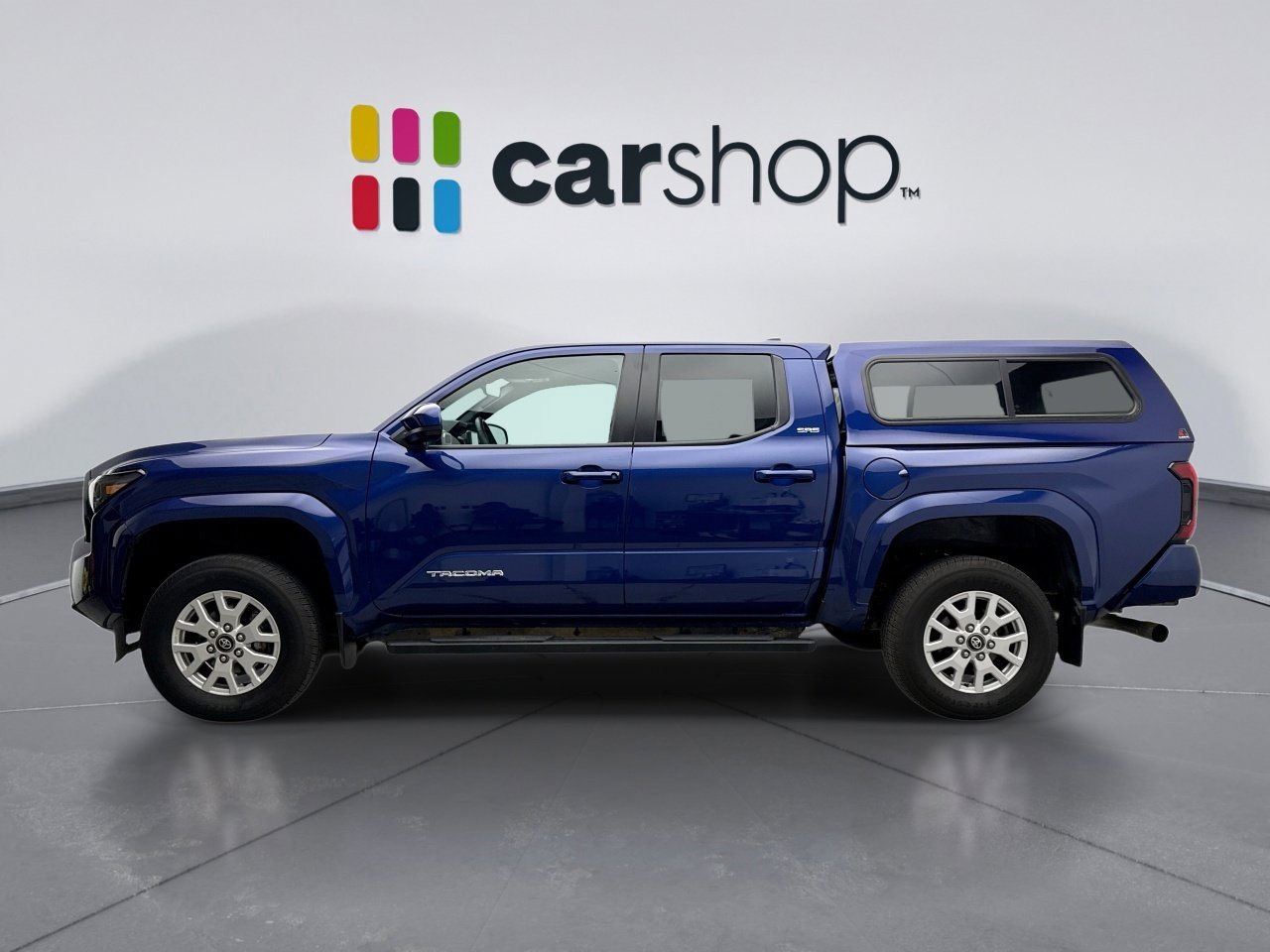 Used 2024 Toyota Tacoma SR5 AWD/4WD image 2