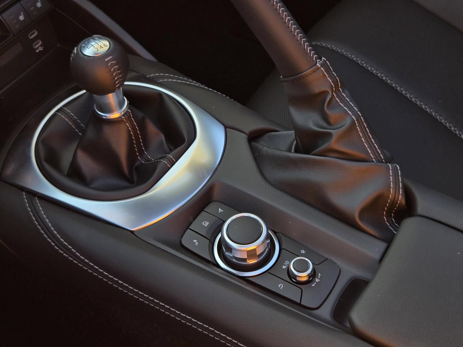 New 2026 MAZDA MX-5 Miata RF Grand Touring RWD image 20