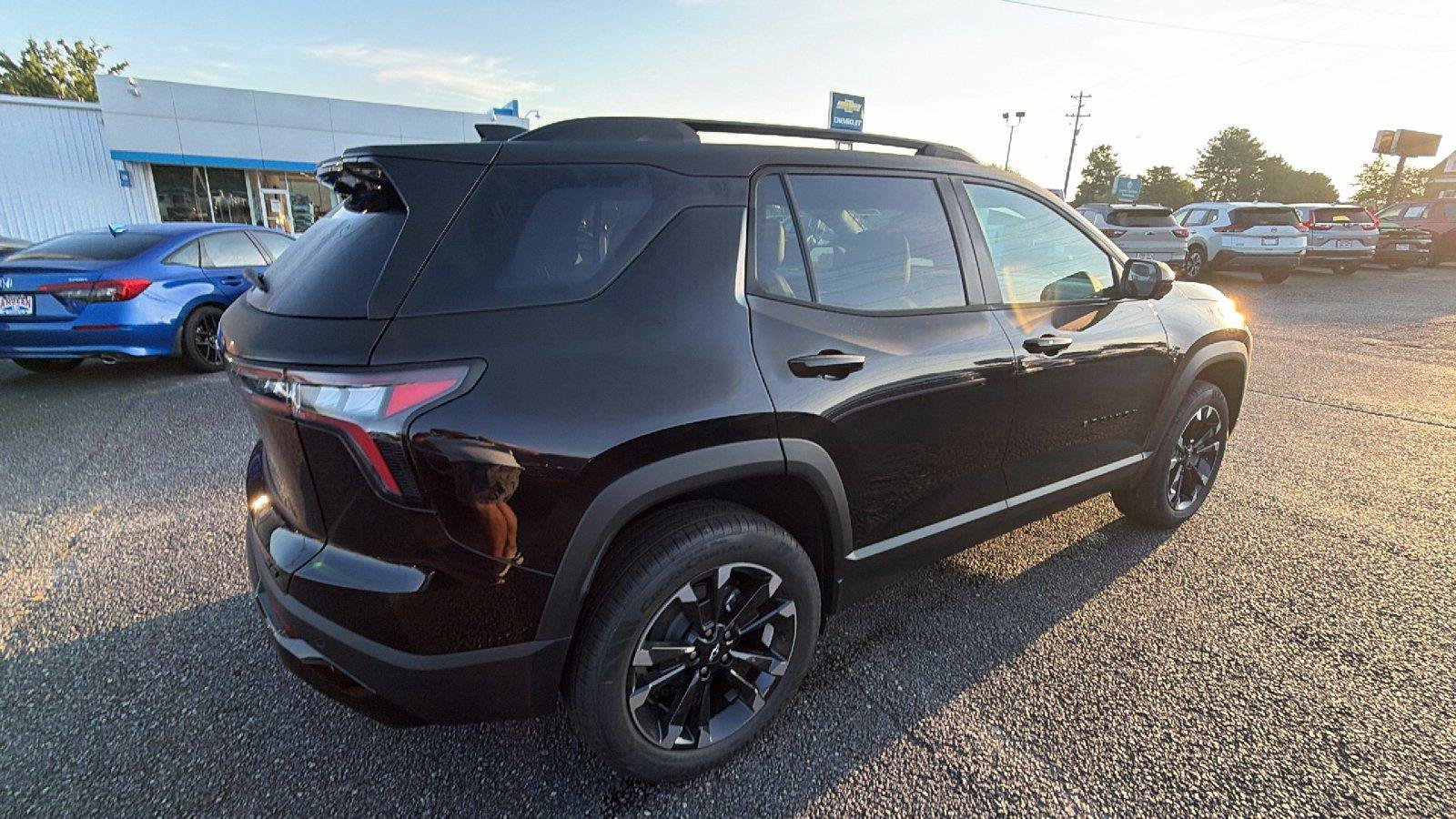 New 2027 Chevrolet Equinox RS w/ Safety and Technology Package FWD image 9