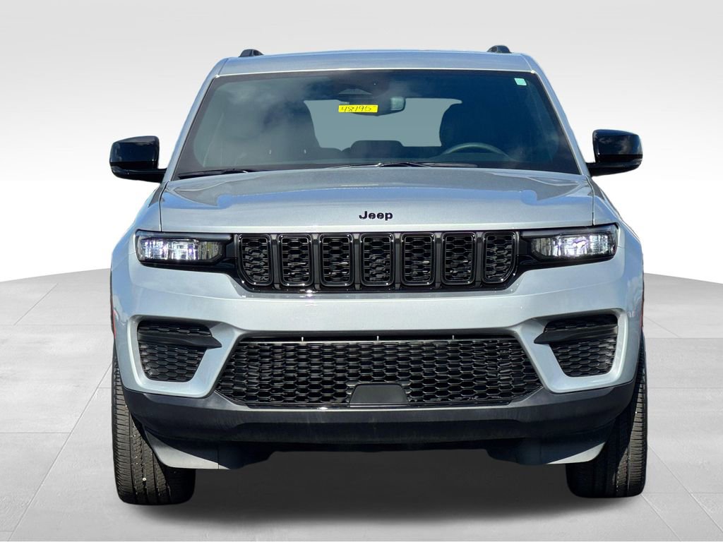 Used 2024 Jeep Grand Cherokee Altitude AWD/4WD video 2
