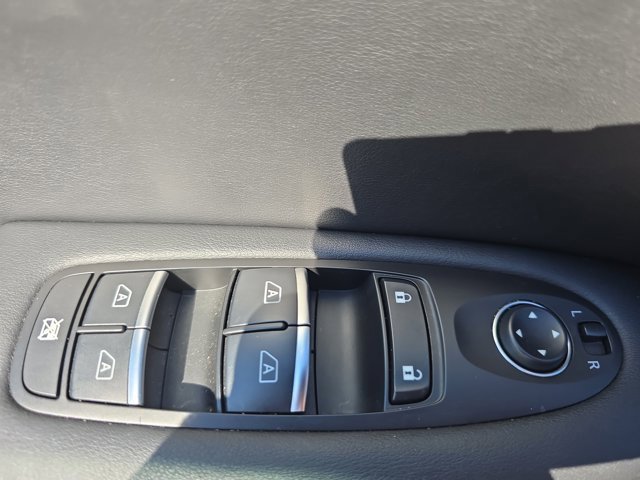 Used 2021 INFINITI QX50 Luxe w/ Appearance Package image 26