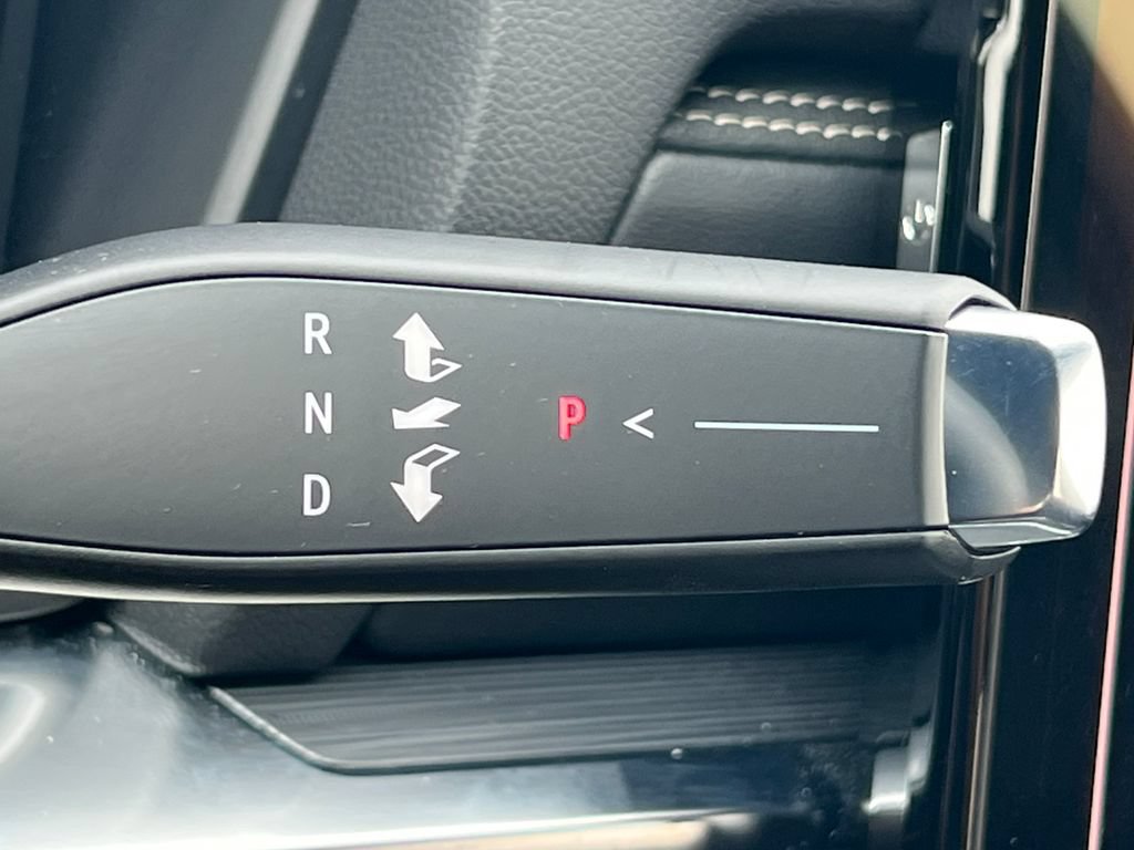 Used 2025 GMC Terrain Elevation w/ Elevation Premium Package AWD/4WD image 31