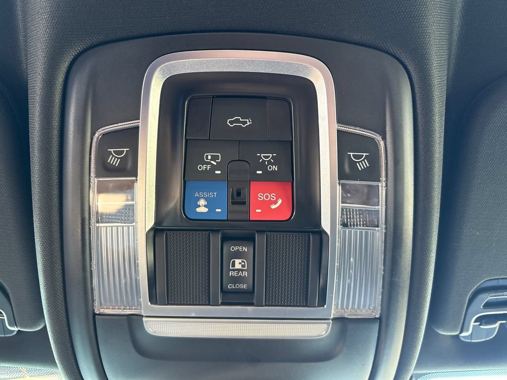 Used 2022 RAM 1500 Limited w/ Trailer Tow Group AWD/4WD image 38