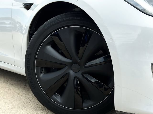 Used 2022 Tesla Model S AWD/4WD image 9