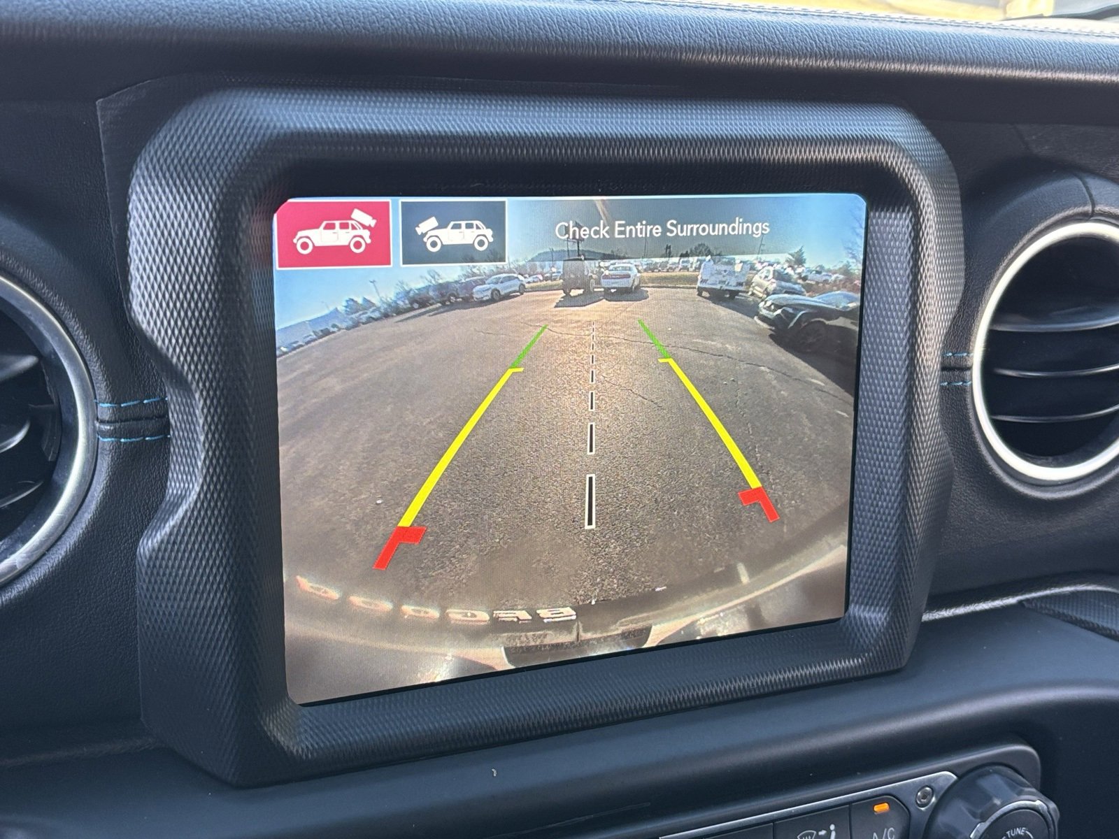 Used 2021 Jeep Wrangler Unlimited Rubicon 4xe w/ Steel Bumper Group image 7