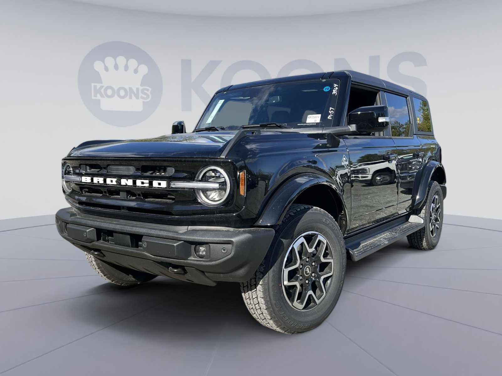 New 2025 Ford Bronco Outer Banks