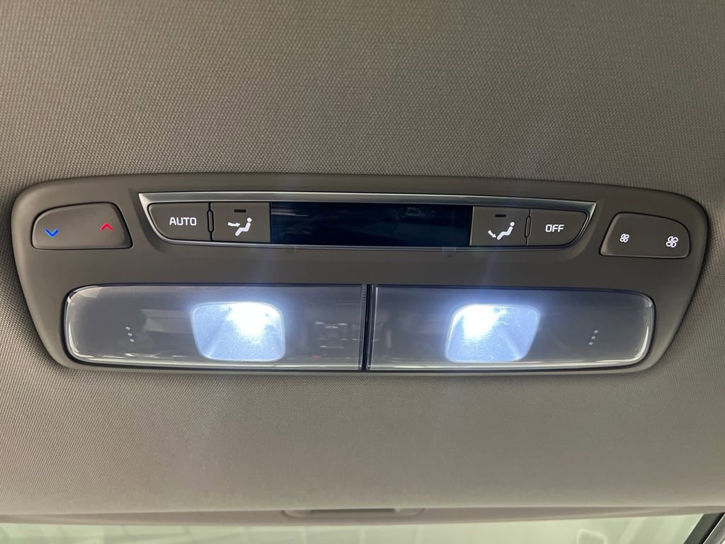 Used 2025 Kia Telluride S image 45