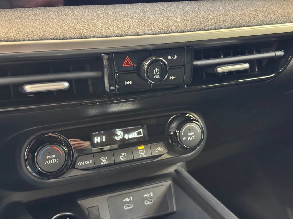 Used 2026 Nissan Kicks SV AWD/4WD image 33