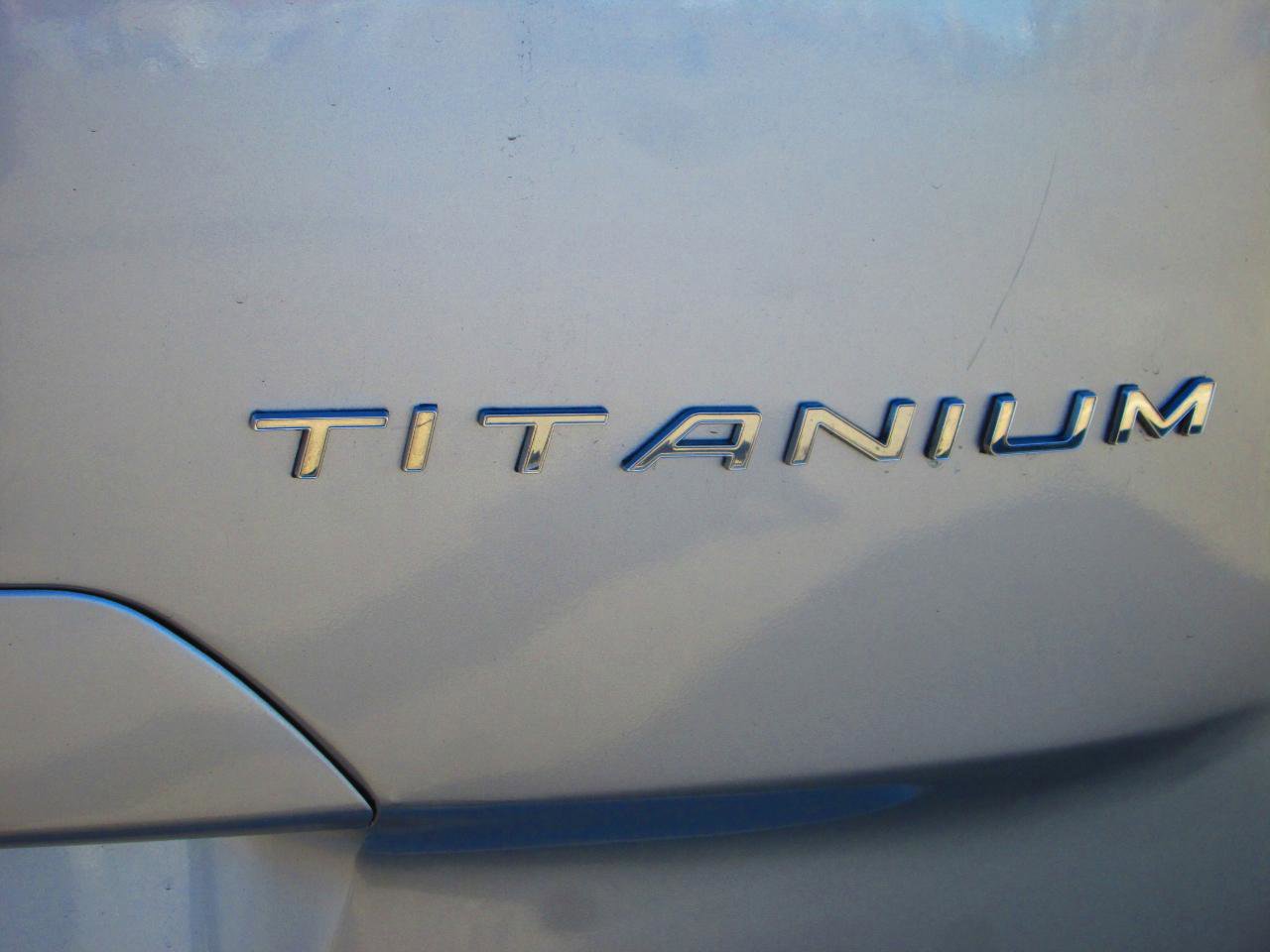 Used 2017 Ford Transit Connect Titanium FWD image 4
