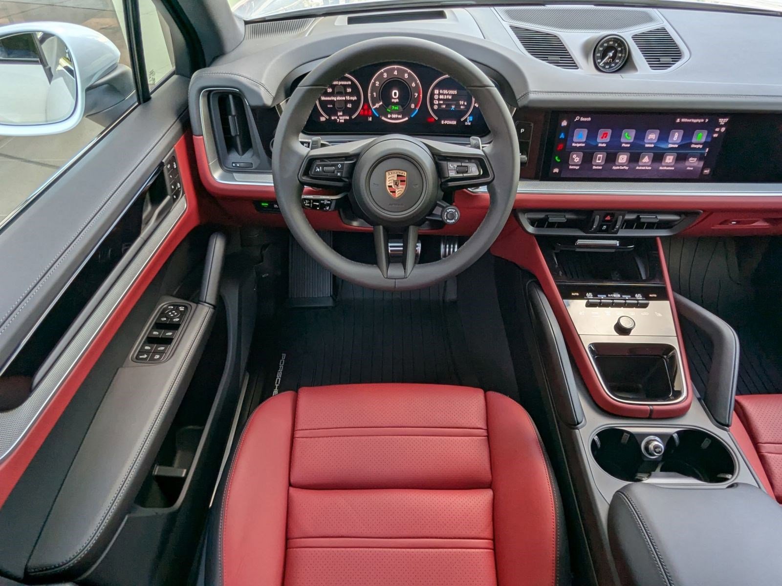 New 2026 Porsche Cayenne S image 15