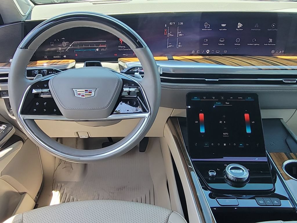 Certified 2025 Cadillac Escalade Sport Platinum AWD/4WD image 11
