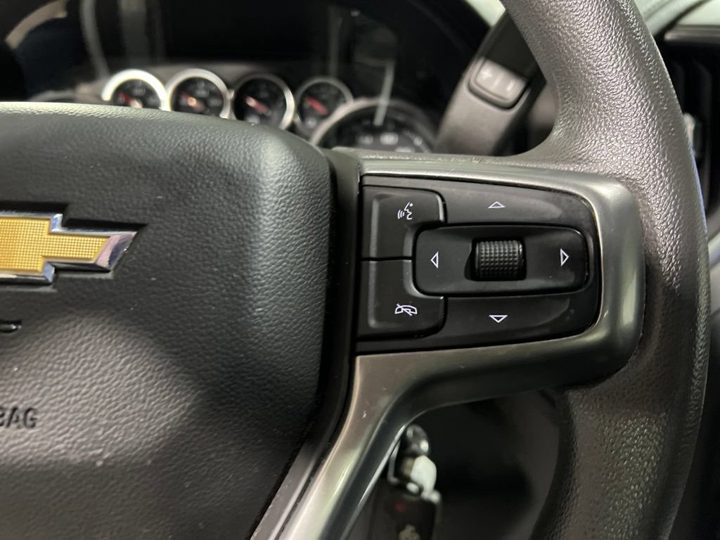 Used 2022 Chevrolet Silverado 2500 LT AWD/4WD image 31