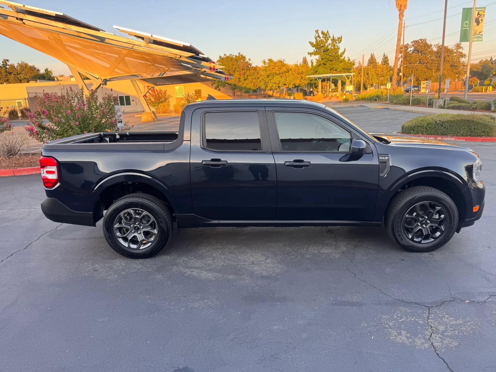 Used 2023 Ford Maverick XLT w/ XLT Luxury Package FWD image 7