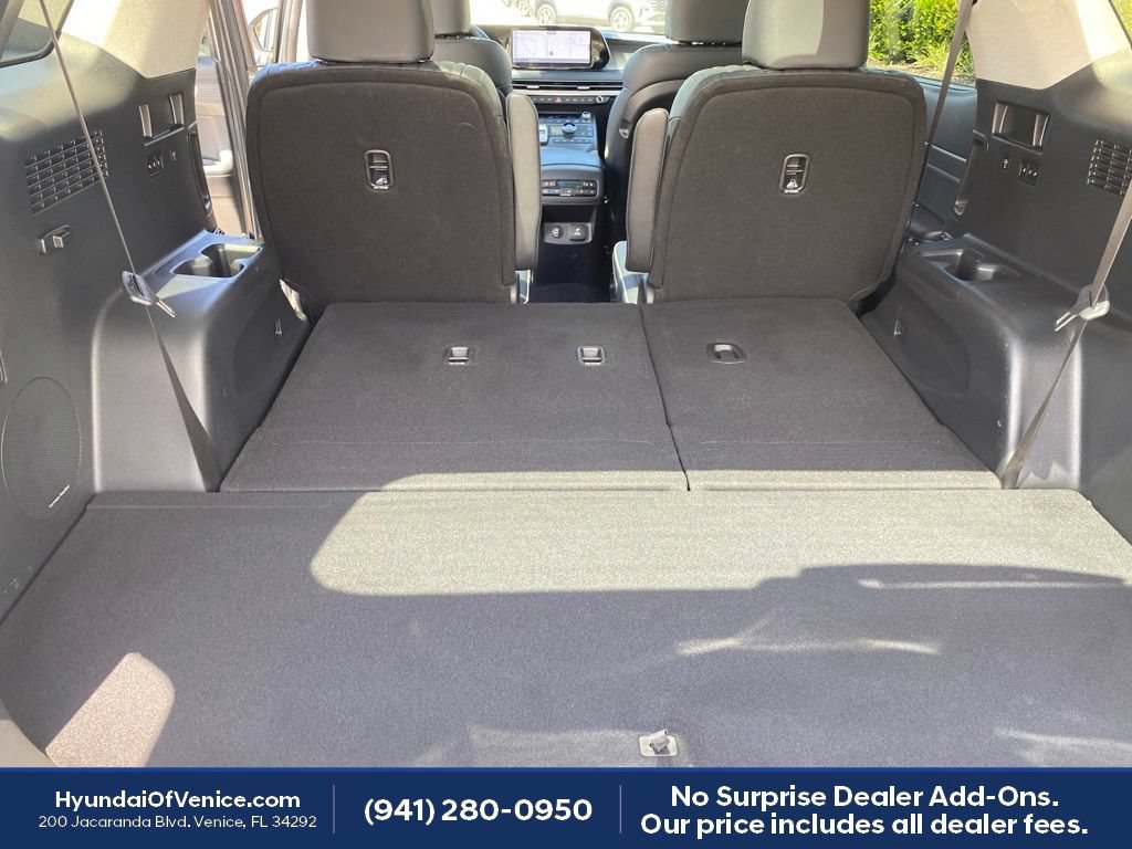 Certified 2024 Hyundai Palisade Limited FWD image 26