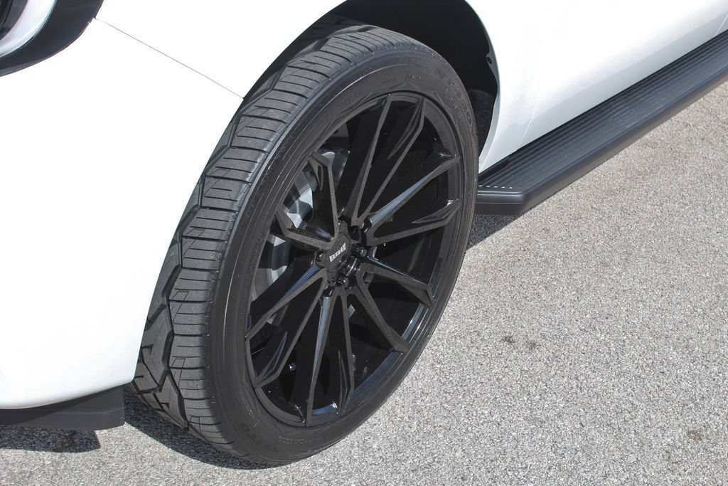 New 2026 Ford Expedition Active RWD image 5