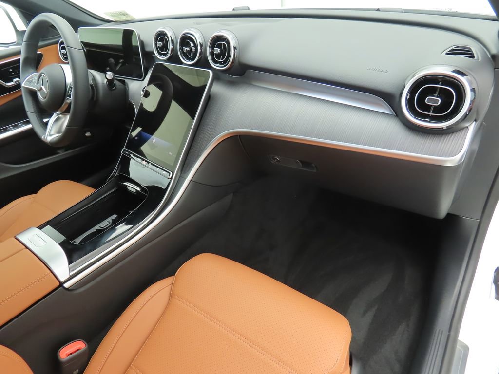 New 2025 Mercedes-Benz C 300 4MATIC Sedan image 17