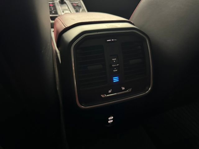 Used 2022 Porsche Macan S image 39