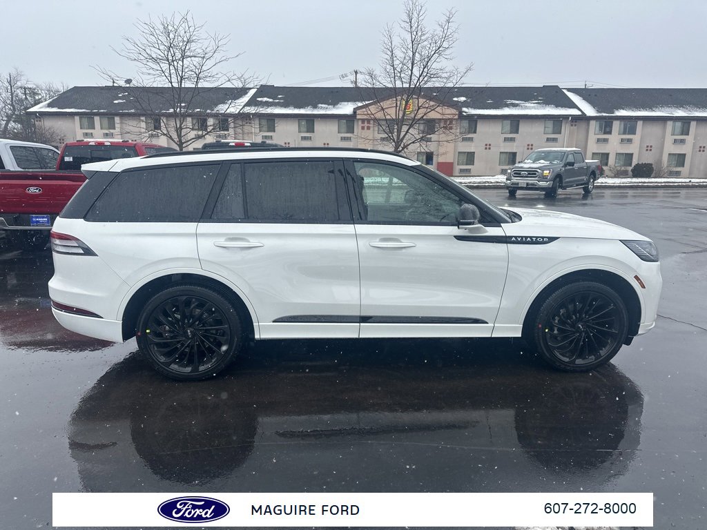 New 2026 Lincoln Aviator Reserve w/ Luxury Package image 4