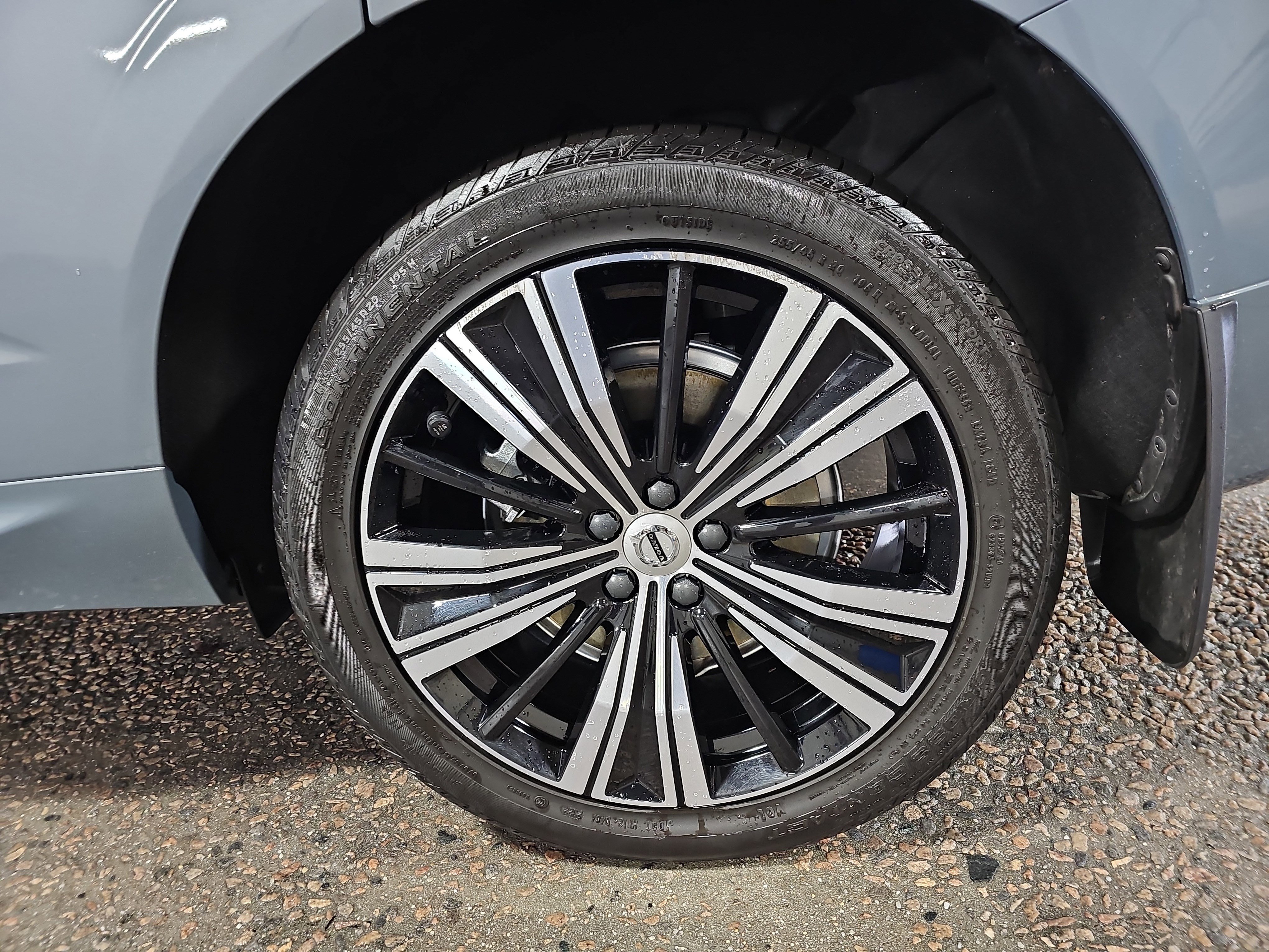 Used 2023 Volvo XC60 T8 Ultimate AWD/4WD image 34