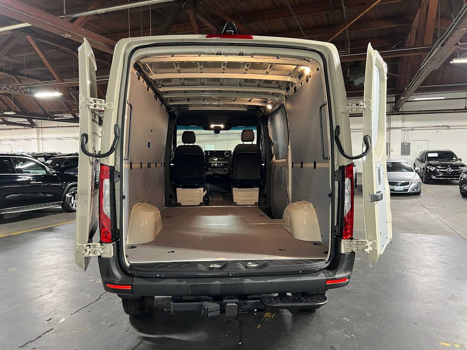 New 2025 Mercedes-Benz Sprinter 2500 image 18