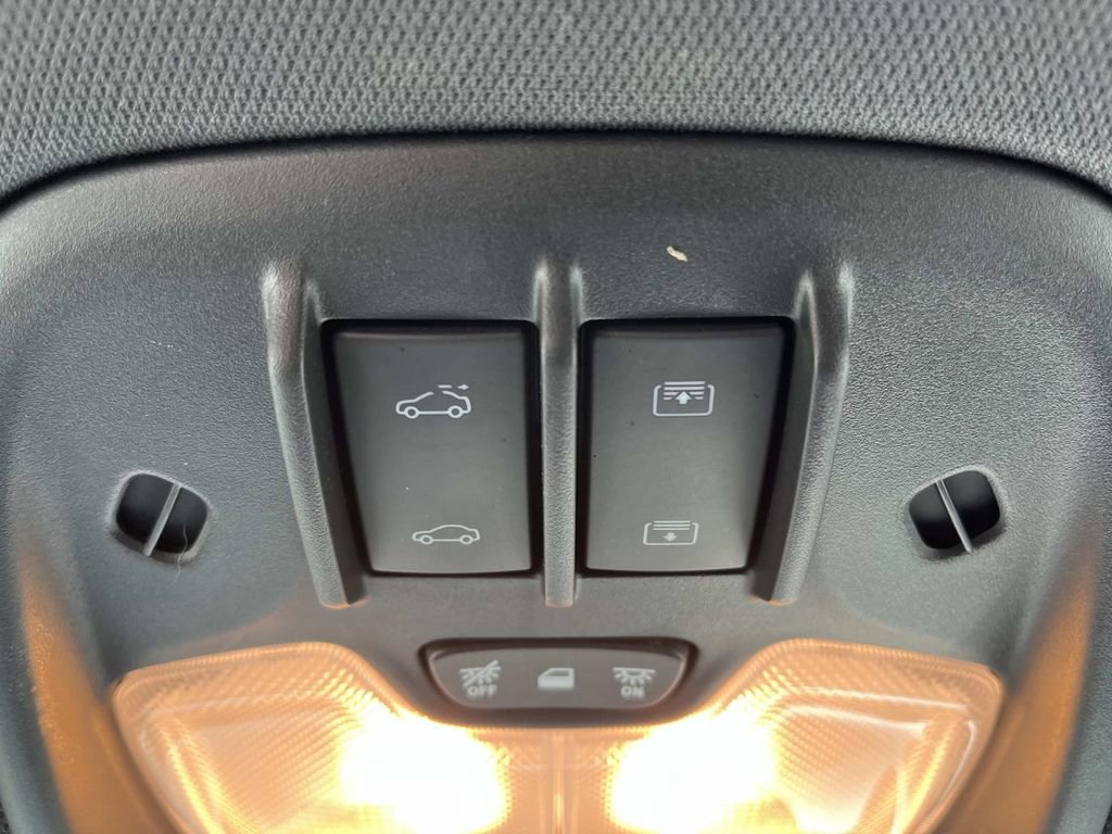 Used 2022 Chevrolet TrailBlazer ACTIV w/ Sun and Liftgate Package image 15