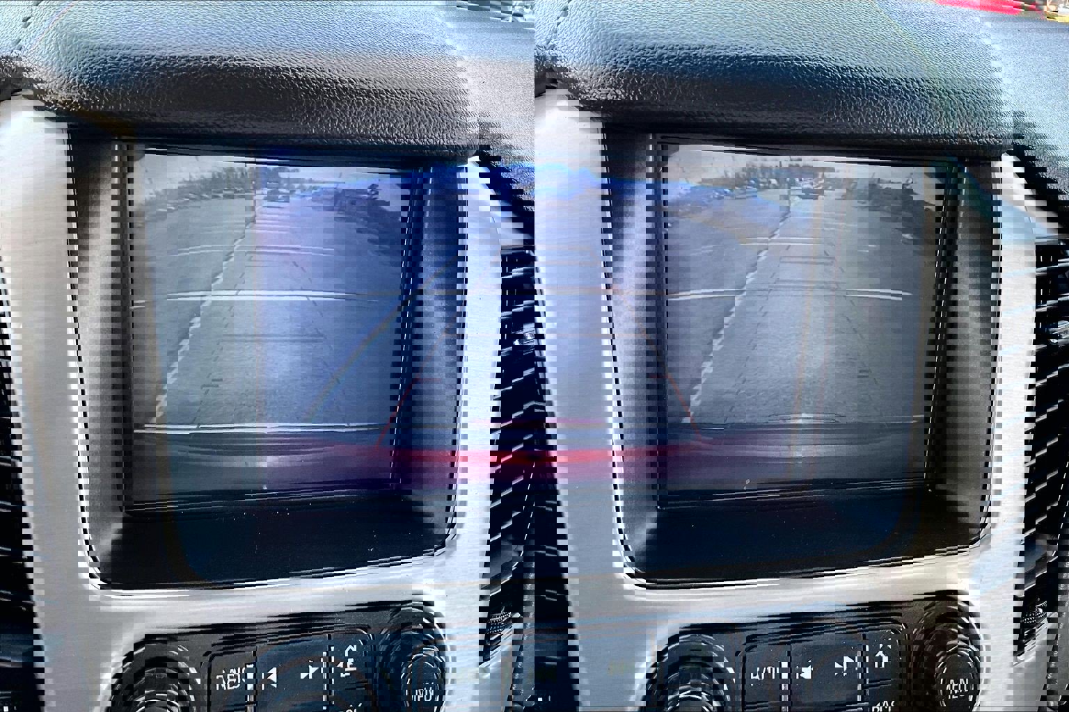 Used 2020 GMC Yukon Denali w/ Denali Premium Package image 15