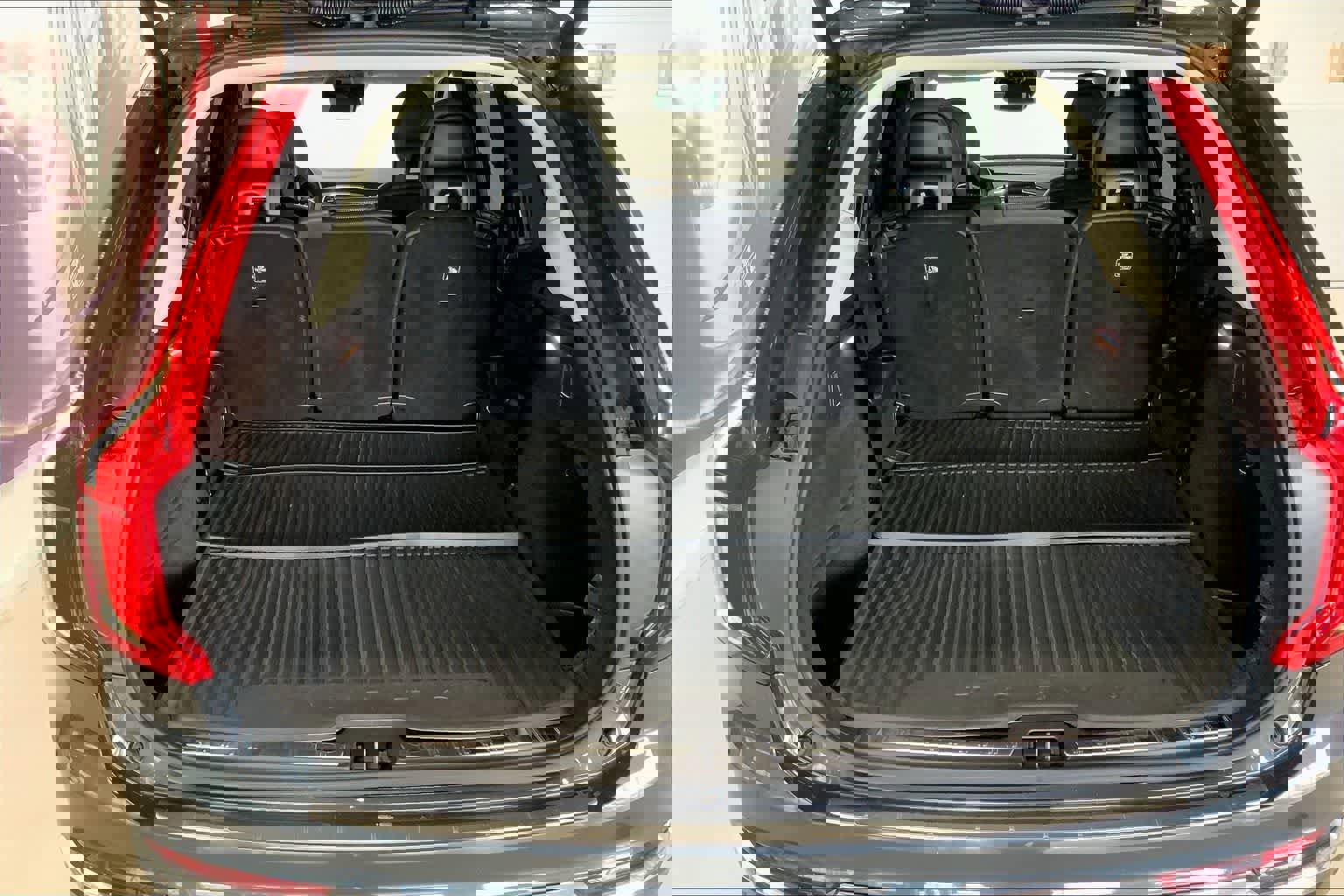 Used 2021 Volvo XC90 T6 Inscription w/ Climate Package image 18